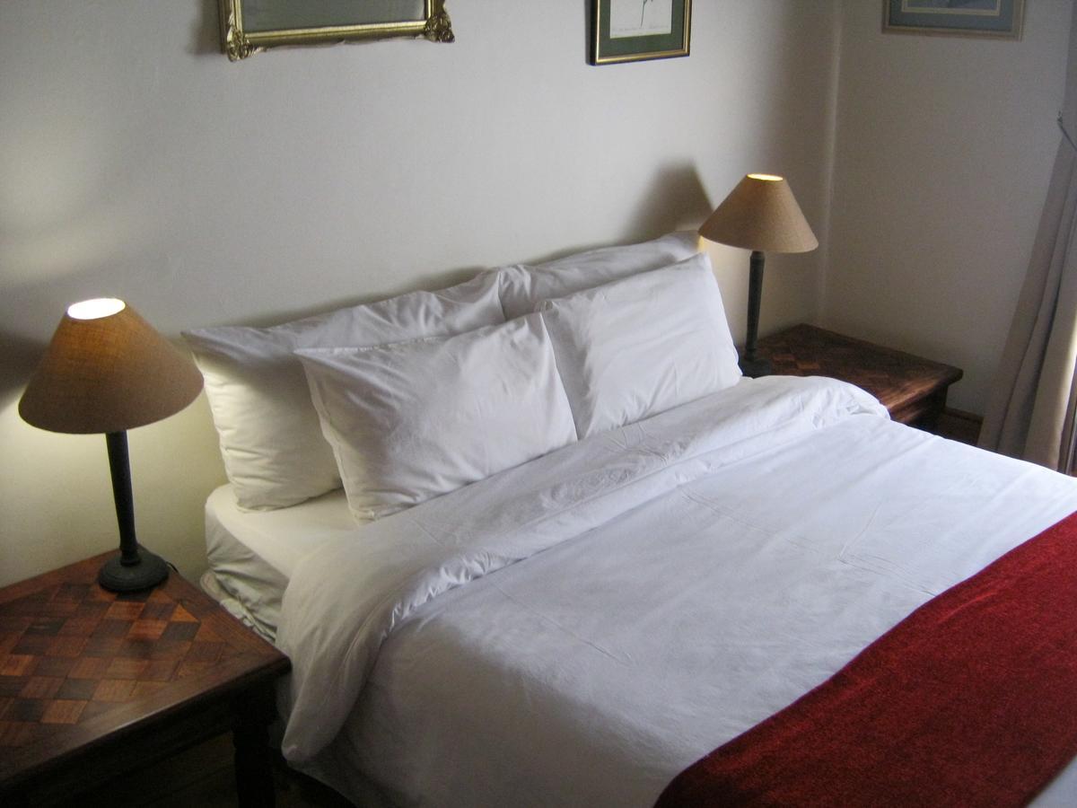 Ladismith Manor Hotel ภายนอก รูปภาพ